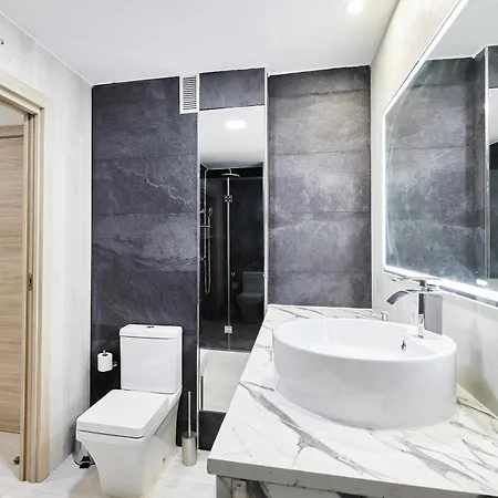 El Descansso De Picasso A *